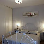 بيت للعطل De La Fontaine *